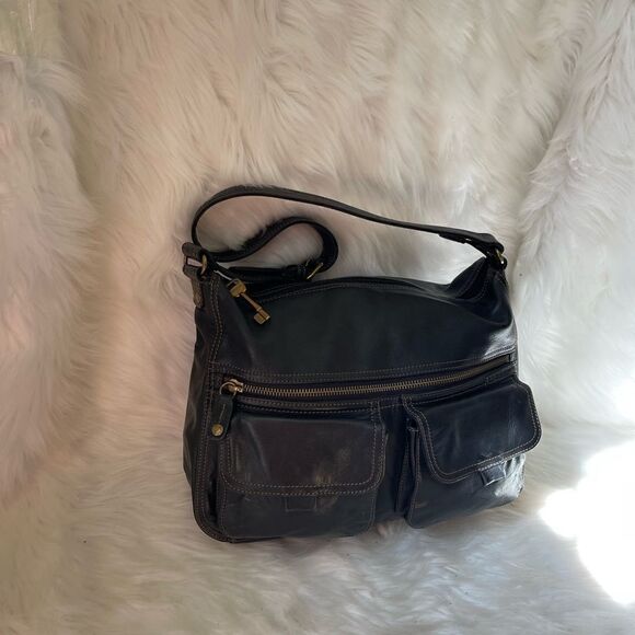 Fossil black soft leather shoulder with antique tone hardwares adjustabl… - Picture 4 of 16